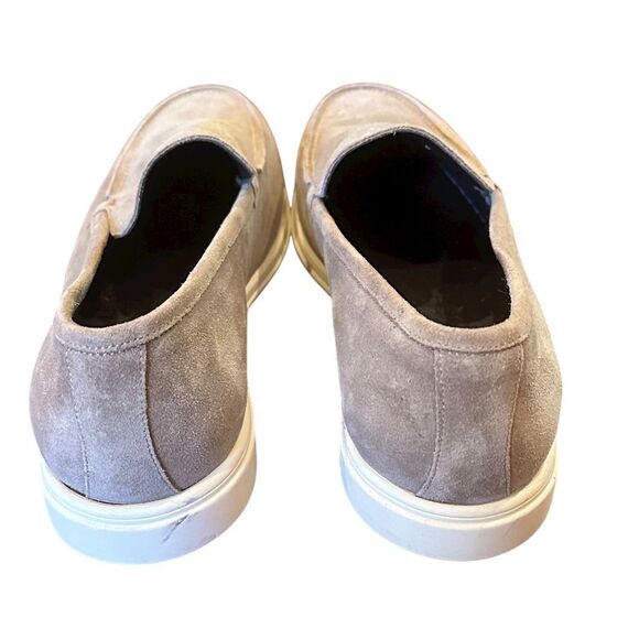 To Boot Hathaway Taupe Suede Slip On in Grey Suede NWOB Size 9 - Picture 4 of 9